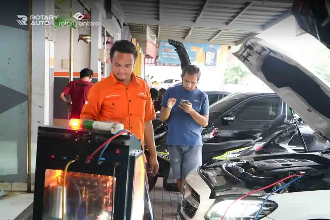 Service Rutin Mobil (3)