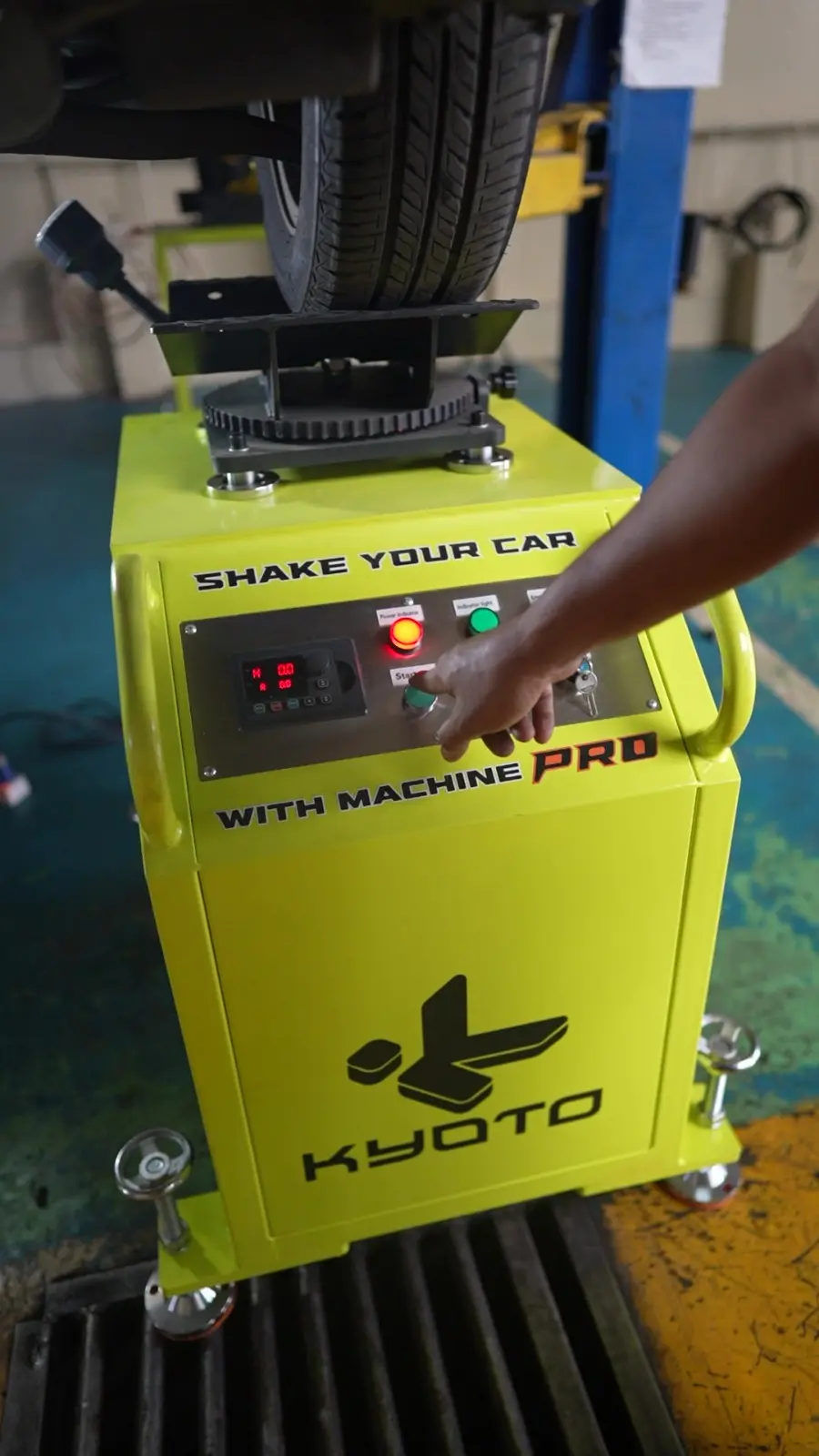 kaki-kaki mobil bunyi gluduk (3)