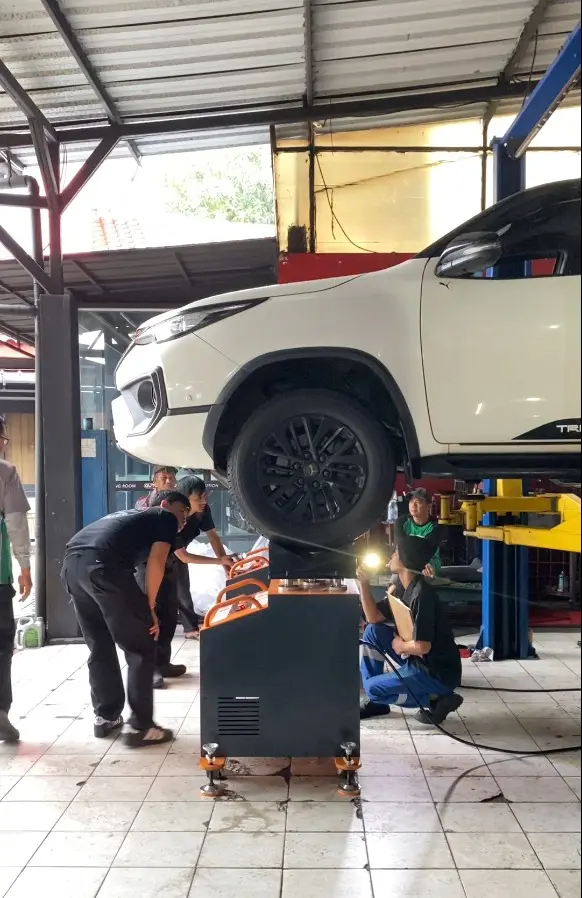 Bengkel Kaki Kaki Mobil Jakarta Timur (6)